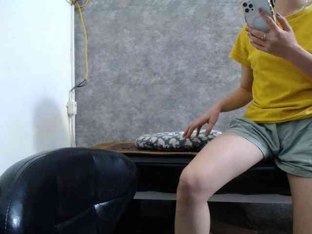 HotQueen93 webcam