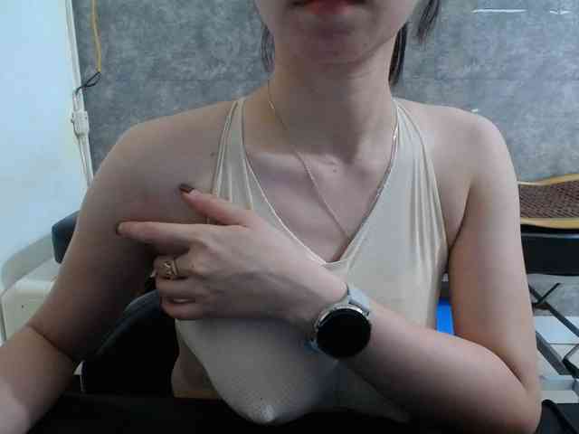 HotQueen93 webcam