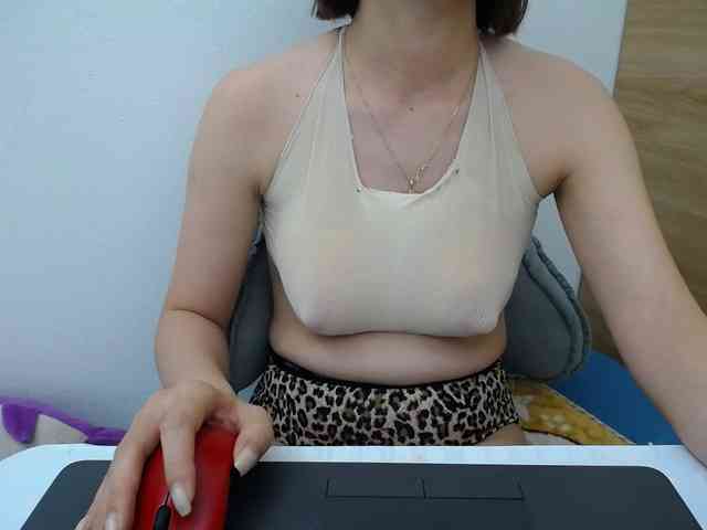 HotQueen93 webcam