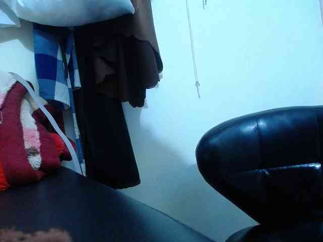 HotQueen93 webcam