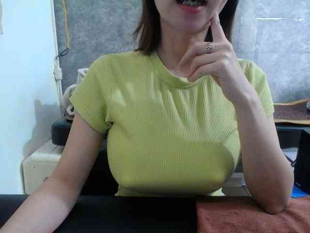 HotQueen93 HotQueen93