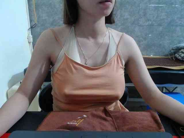 HotQueen93 webcam