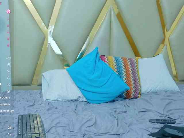 Hornyvirginn webcam