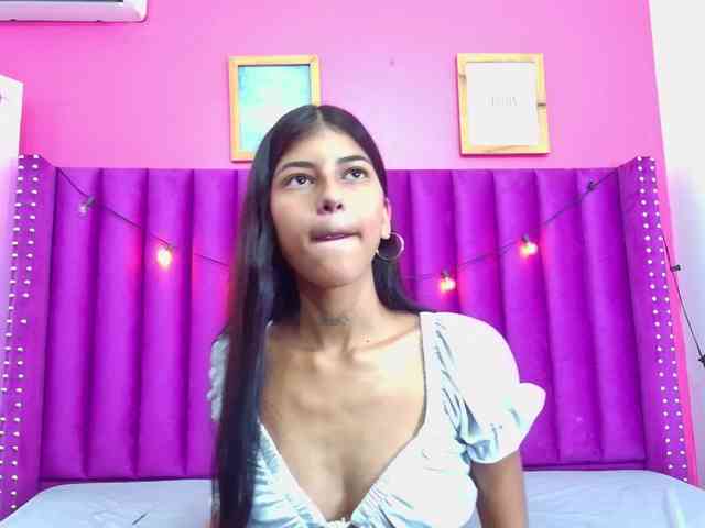 Hornyvirginn webcam