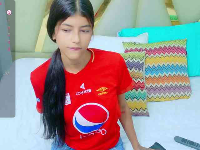 Hornyvirginn webcam