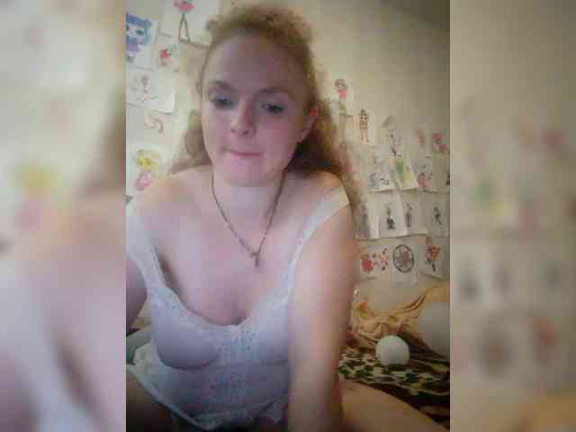 Rae-Jeannie webcam