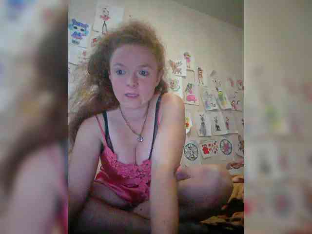 Rae-Jeannie webcam