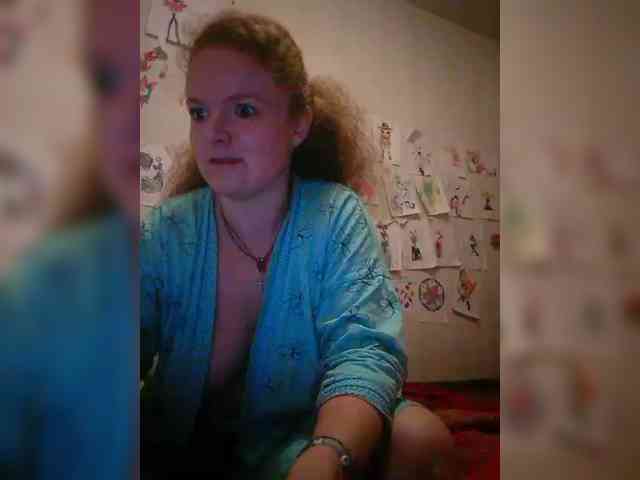 Rae-Jeannie webcam