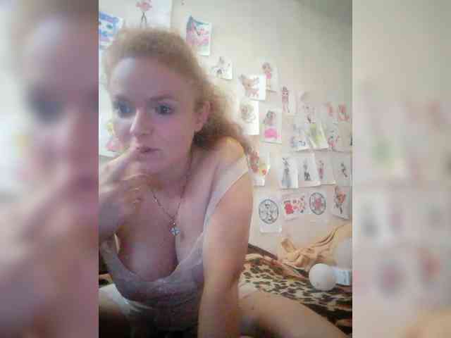 Rae-Jeannie webcam