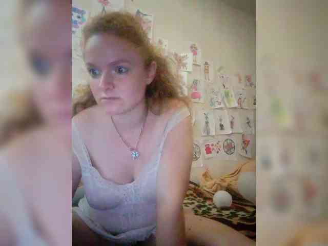 Rae-Jeannie webcam