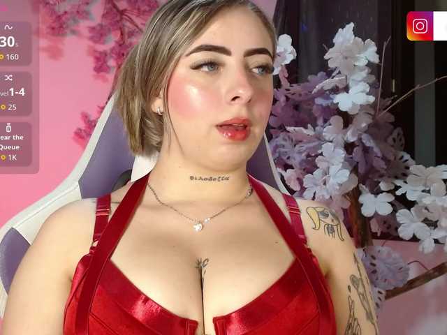 NaomiFox1's BongaCams show and profile