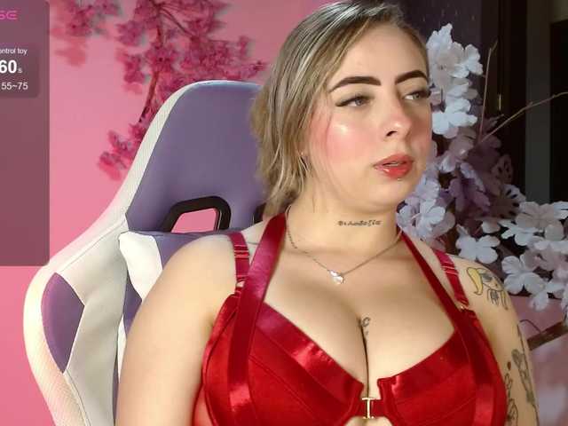 NaomiFox1's BongaCams show and profile