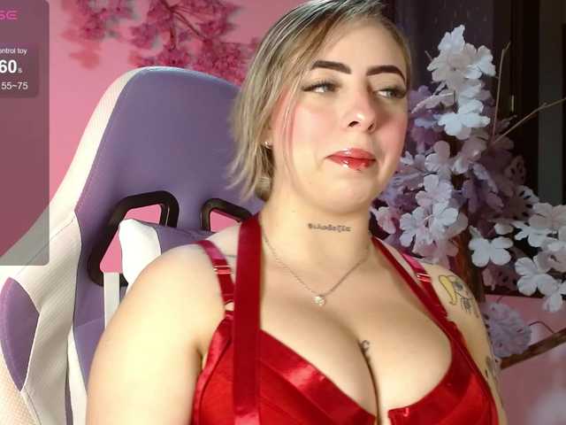 NaomiFox1's BongaCams show and profile