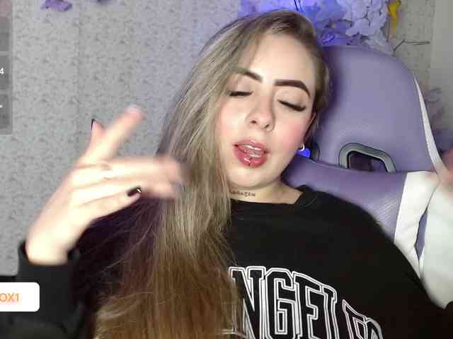 NaomiFox1