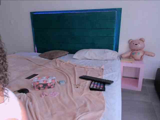 Gabrielle22444 webcam