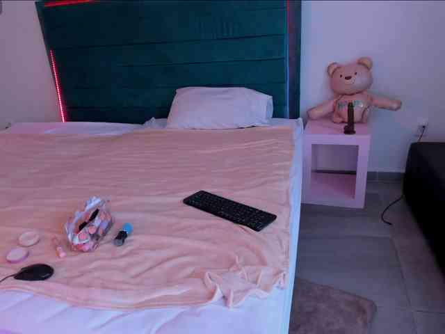 Gabrielle22444 webcam