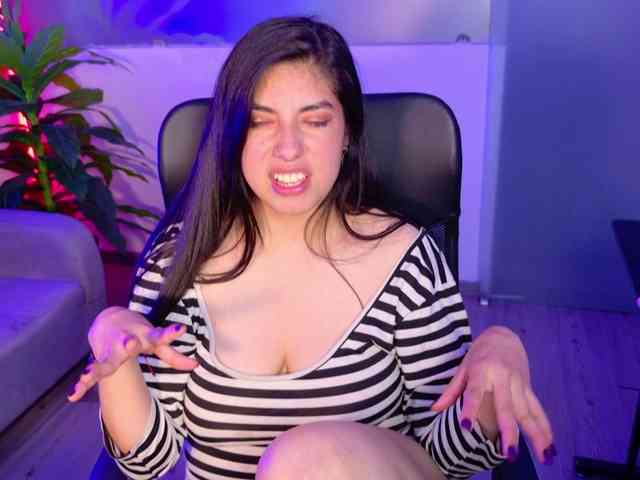 VileettaMiller webcam