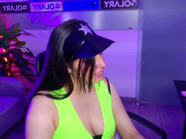 VileettaMiller webcam