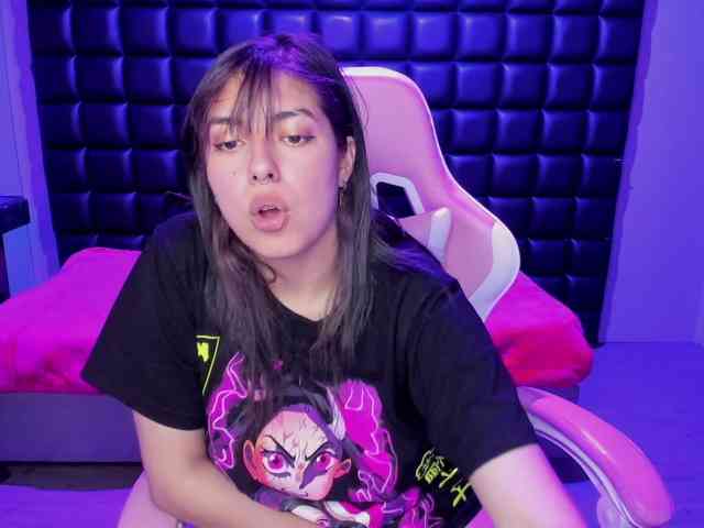 VileettaMiller webcam