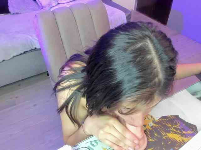 VileettaMiller webcam