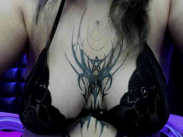 VileettaMiller webcam