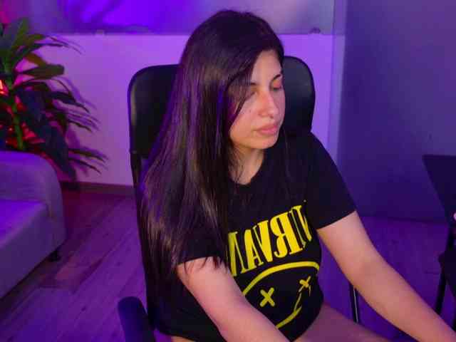 VileettaMiller webcam