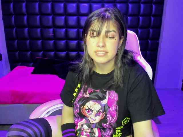 VileettaMiller webcam