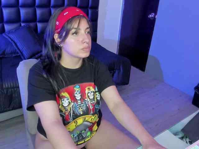 VileettaMiller webcam