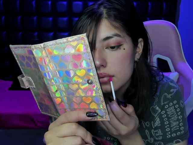 VileettaMiller webcam