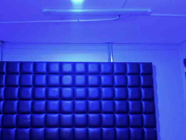 VileettaMiller webcam