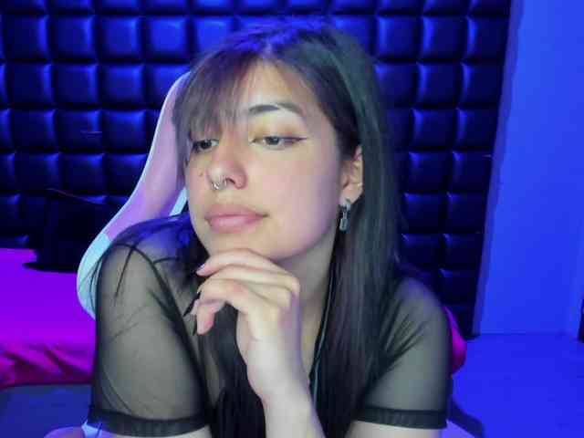 VileettaMiller webcam