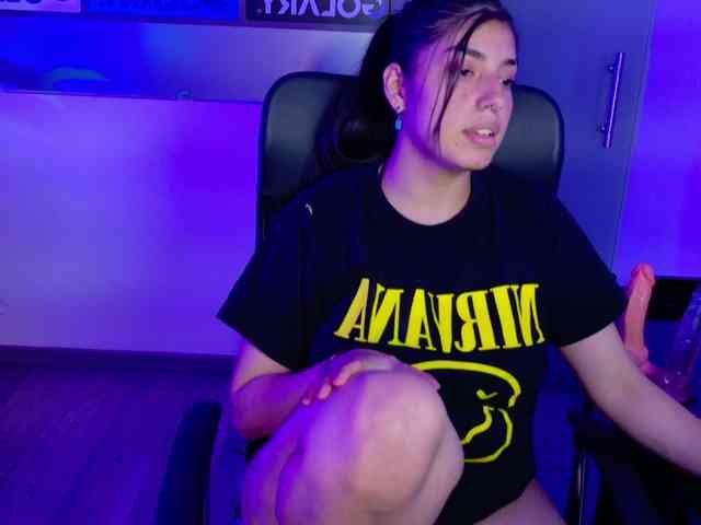 VileettaMiller webcam