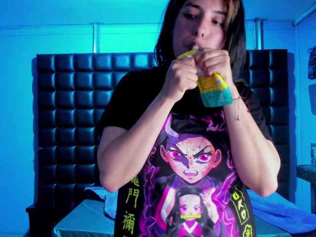 VileettaMiller webcam