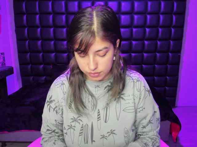 VileettaMiller webcam