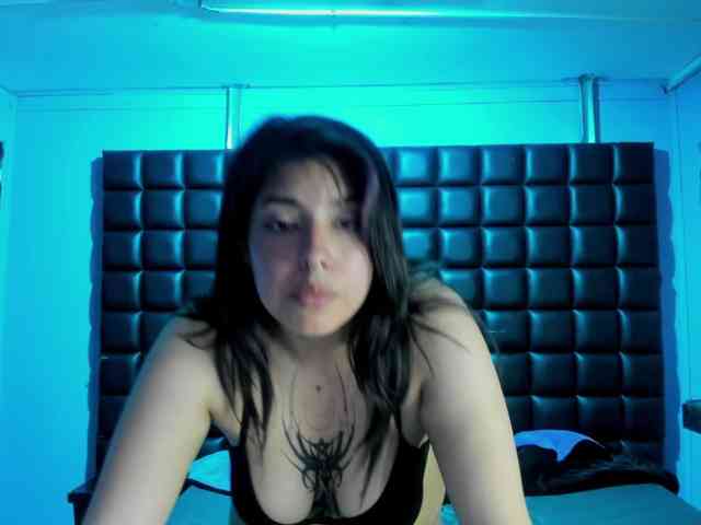 VileettaMiller webcam
