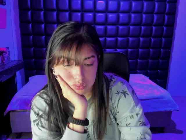 VileettaMiller VileettaMiller