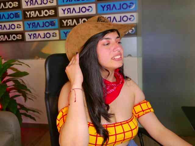 VileettaMiller webcam