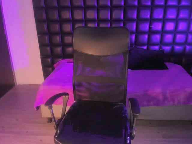 VileettaMiller webcam