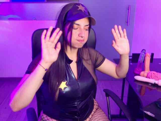 VileettaMiller webcam