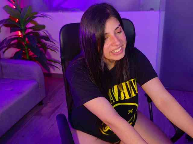 VileettaMiller webcam