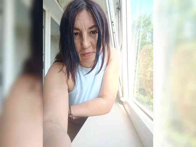 Lakomka099 webcam