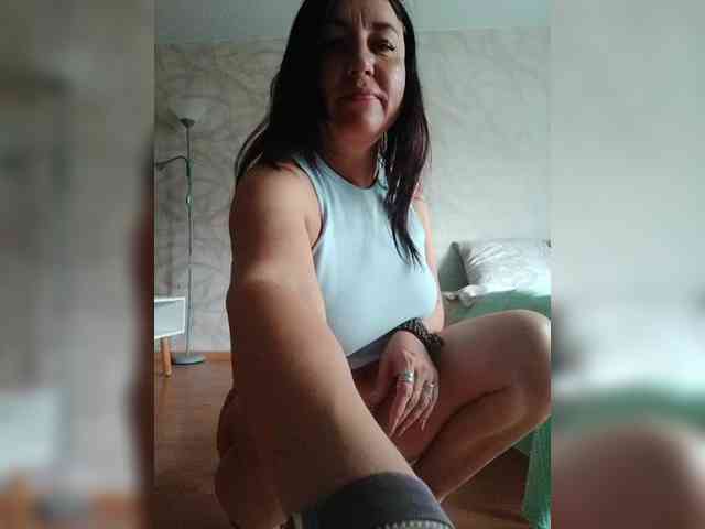 Lakomka099 webcam