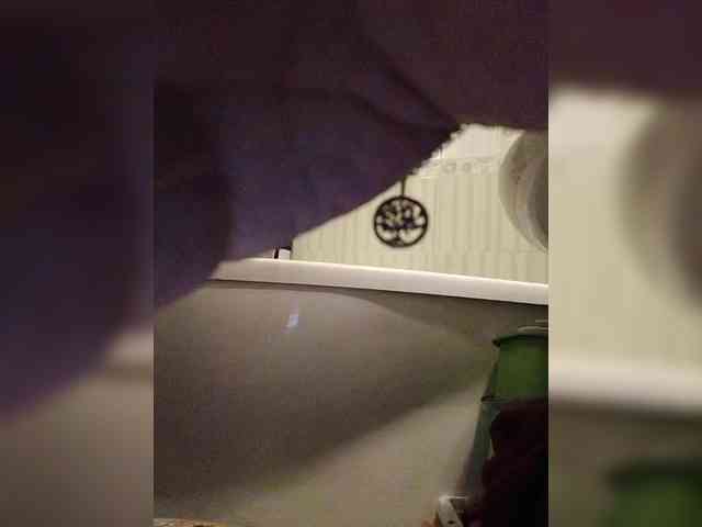 Lakomka099 webcam