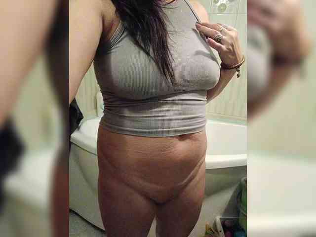 Lakomka099 webcam