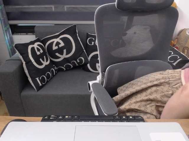 Min9x webcam bongacams model stream image