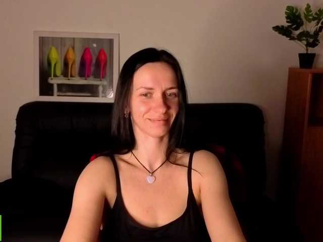 Annakillkiss's BongaCams show and profile