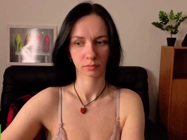 Annakillkiss's BongaCams show and profile