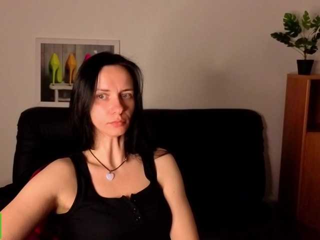 Annakillkiss's BongaCams show and profile