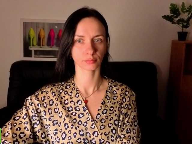 Annakillkiss's BongaCams show and profile