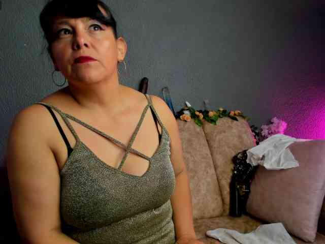 NatashaMilf webcam